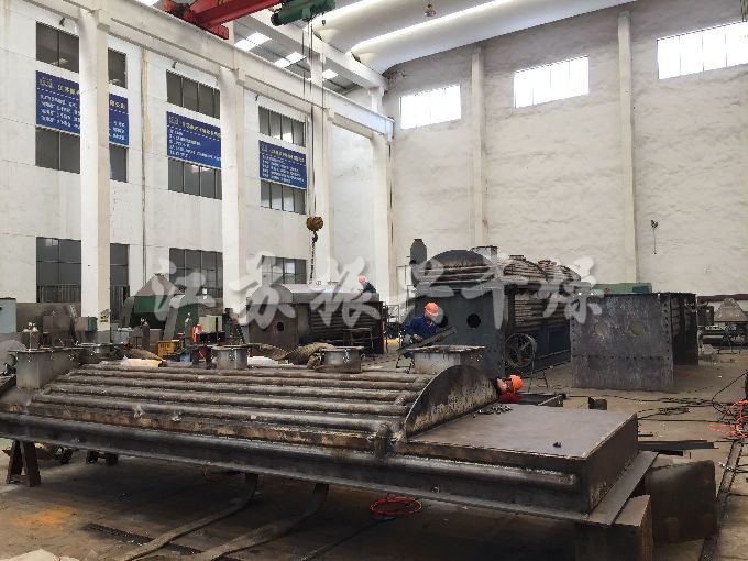 振（zhèn）興（xìng）幹燥空心槳葉石膏幹燥（zào）機正在（zài）製作中