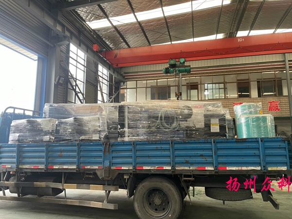 3台上柴機組發運（yùn）-(2)